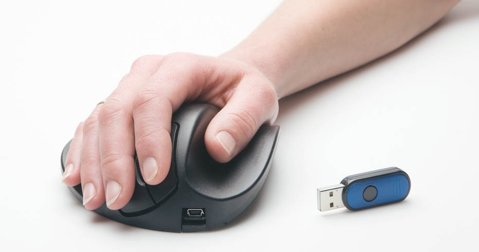 Benefits of Using an Ergonomic Mouse for Office Work & Gaming