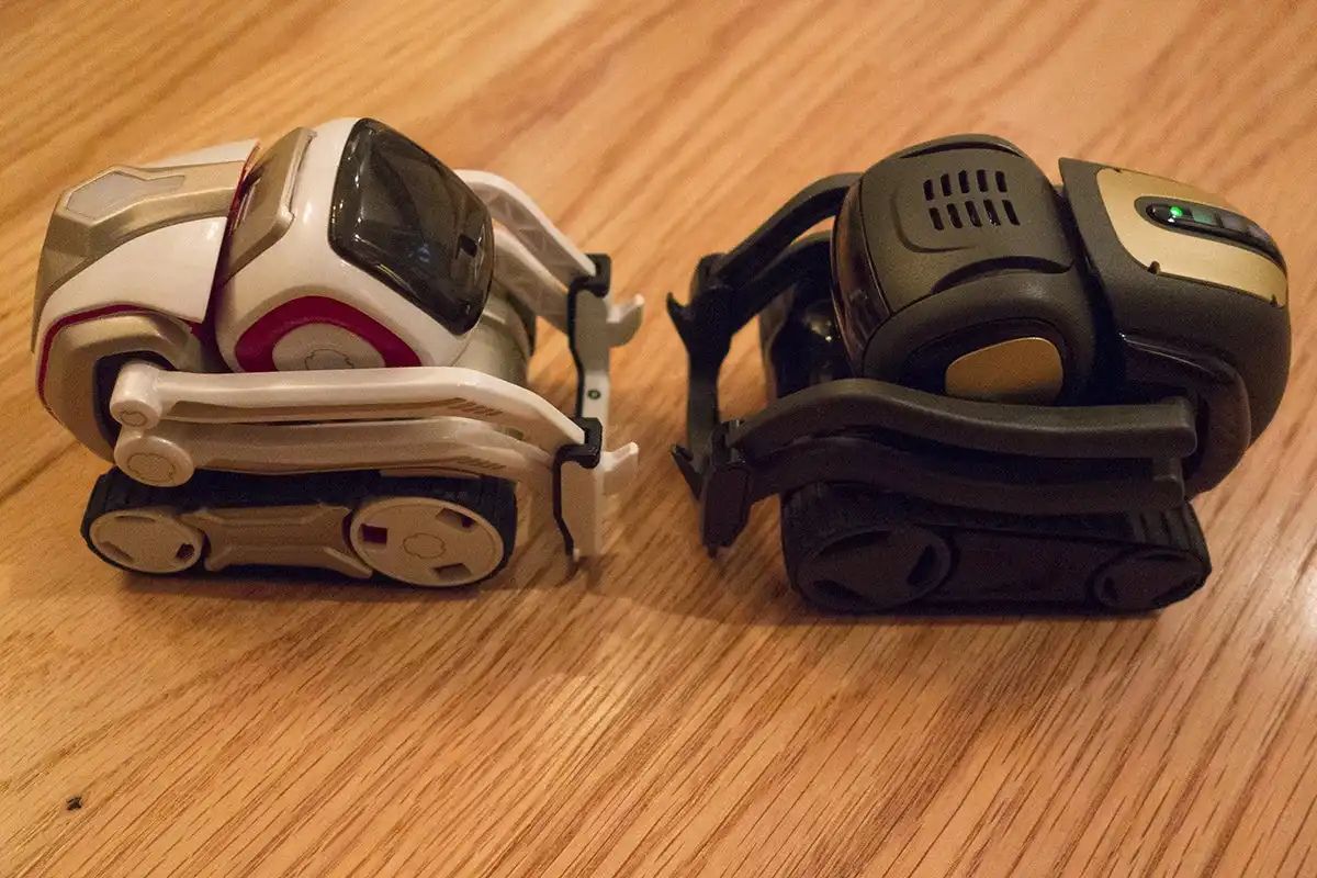 Anki Cozmo Robot Anki Cozmo Robot